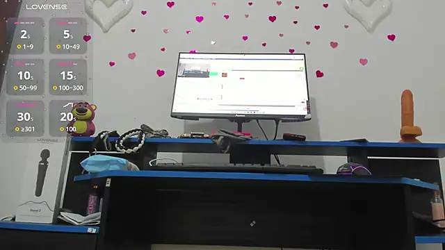 roxy rebel online show from 15, 4, 2026