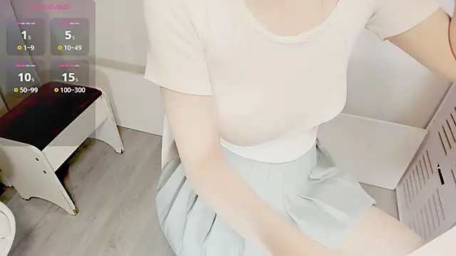 Snapshot of mimi_babyyy chatting on 28, 5, 2026 mimi babyyy online show from 28, 5, 2026