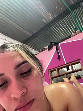 KIMBERLYPULIDO online show from 5, 1, 2026