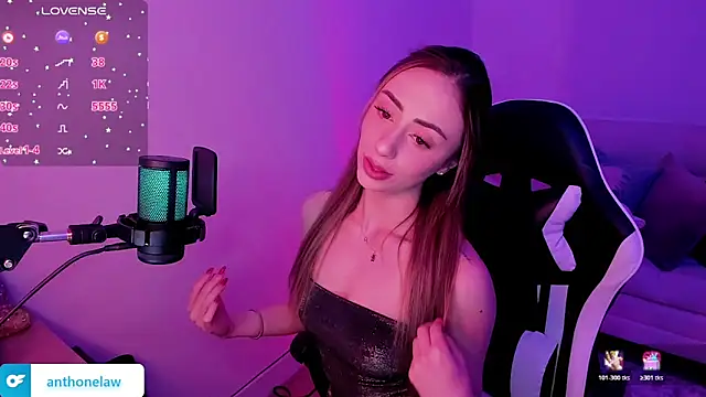 Snapshot of Anthonelaa_444 chatting on 9, 11, 2025 Anthonelaa 444 online show from 9, 11, 2025