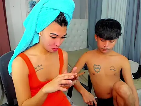 Snapshot of hardcocktwink chatting on 8, 11, 2025 hardcocktwink online show from 8, 11, 2025