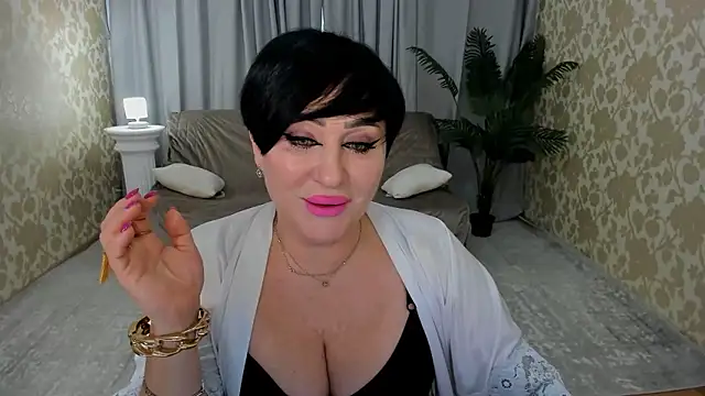 KiraTempt online show from 10, 1, 2026