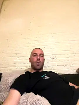 Rotteei1 online show from 1, 12, 2025