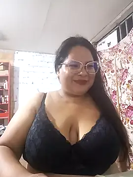 Snapshot of celeste122595 chatting on 16, 11, 2025 celeste122595 online show from 16, 11, 2025