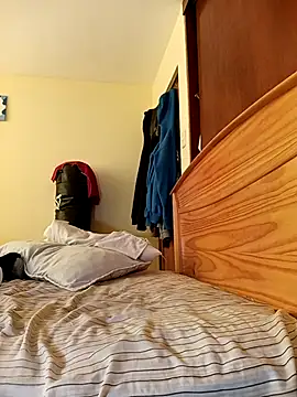 ItaloFitBoy25 online show from 11, 11, 2025