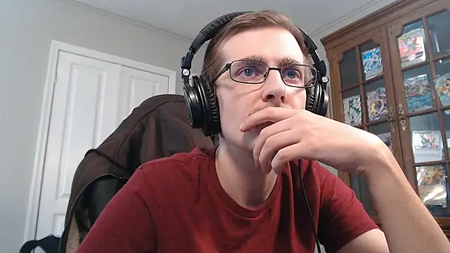 Snapshot of CasuallyCorrupt chatting on 5, 12, 2025 CasuallyCorrupt online show from 5, 12, 2025