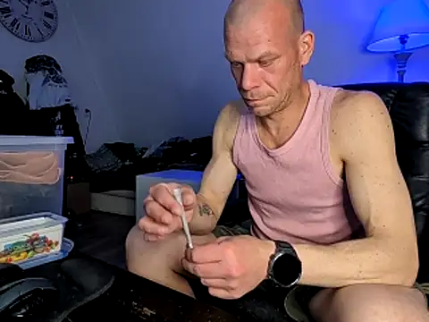 Kinky Play1 online show from 15, 4, 2026