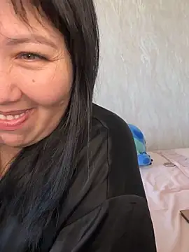 Love  Mom online show from 14, 11, 2025