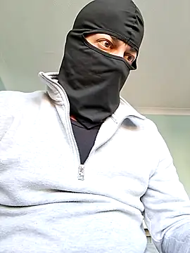 Snapshot of Imyourguy2025 chatting on 14, 1, 2026 Imyourguy2025 online show from 14, 1, 2026