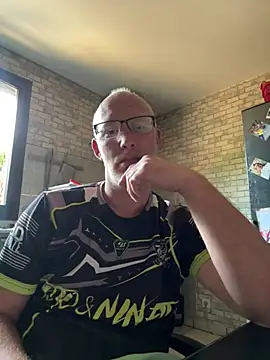 Cedric7653 online show from 1, 6, 2026