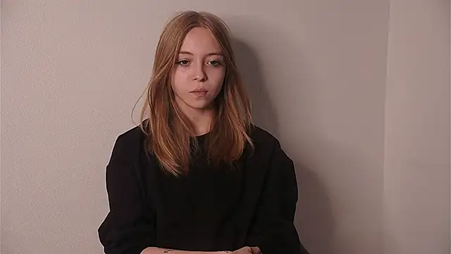 RenettaPujol online show from 20, 10, 2025