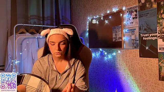 Caseycute online show from 21, 10, 2025