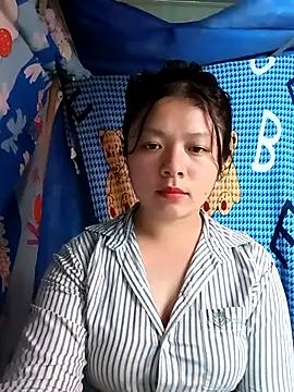 Snapshot of lisa-bae00 chatting on 5, 3, 2026 lisa-bae00 online show from 5, 3, 2026