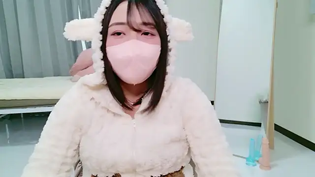Snapshot of yui_chan00 chatting on 8, 4, 2026 yui chan00 online show from 8, 4, 2026
