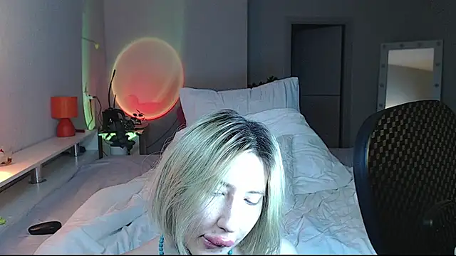 AuroraKeepFuck online show from 8, 6, 2026