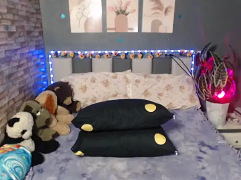 HotNathalie6900 online show from 14, 2, 2026