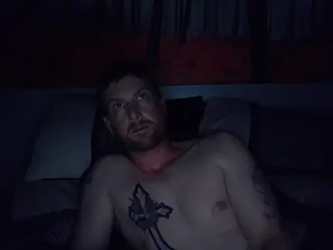 Snapshot of MightyBeast chatting on 30, 11, 2025 MightyBeast online show from 30, 11, 2025