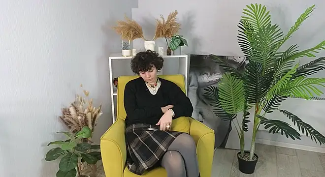 PhebeCharron online show from 22, 10, 2025