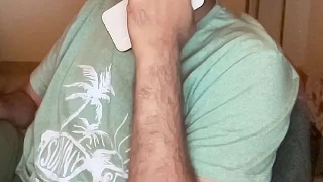 MakeMeAwareAah online show from 3, 12, 2025