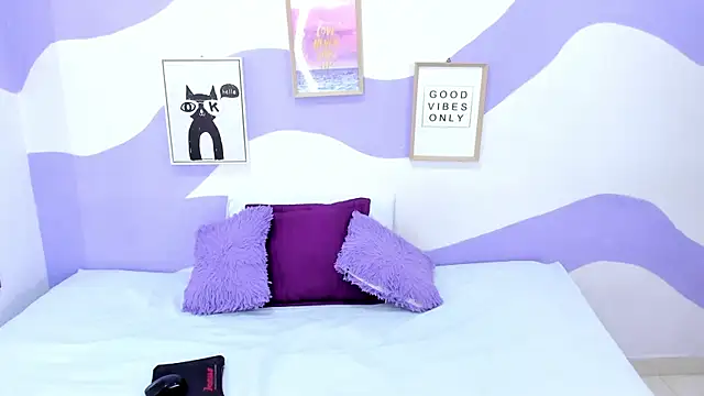 VIOLETA-28 online show from 11, 11, 2025