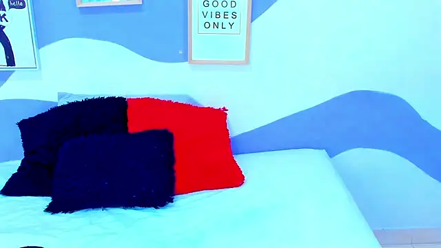 VIOLETA-28 online show from 4, 12, 2025