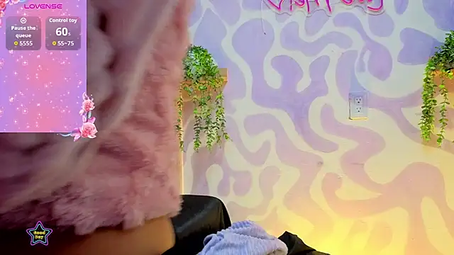 Snapshot of mia_scarlett7 chatting on 26, 6, 2026 mia scarlett7 online show from 26, 6, 2026
