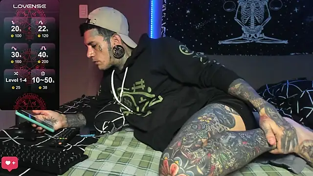 Snapshot of cleoo_jhonny chatting on 29, 4, 2026 cleoo jhonny online show from 29, 4, 2026