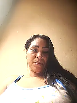 Snapshot of Sussana_tinner chatting on 24, 10, 2025 Sussana tinner online show from 24, 10, 2025