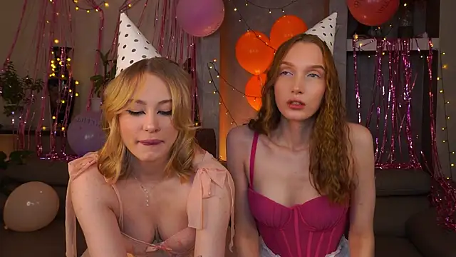 MarisLopaz online show from 11, 11, 2025