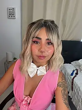 Snapshot of Emilyvalk_ chatting on 29, 5, 2026 Emilyvalk online show from 29, 5, 2026