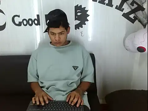 Yordi Alpha online show from 1, 11, 2025