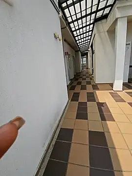 Trissa Benson online show from 25, 11, 2025