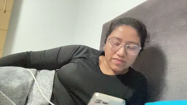 Kmiii21 online show from 14, 12, 2025