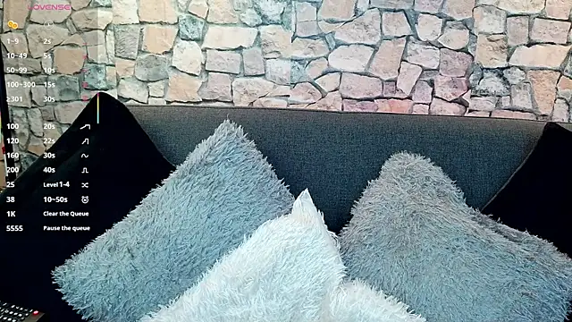 mia roux1 online show from 31, 10, 2025