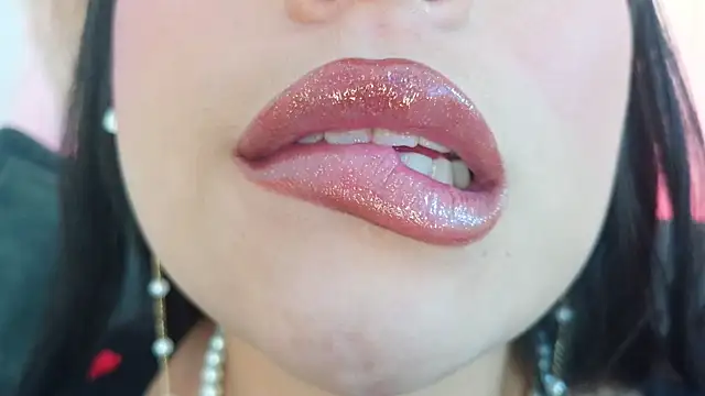 mia roux1 online show from 27, 3, 2026