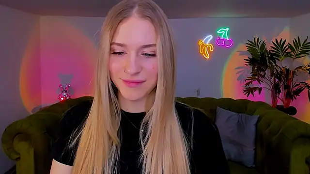 sassy cutie online show from 26, 11, 2025