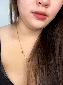 Snapshot of helo-kitty chatting on 8, 11, 2025 helo-kitty online show from 8, 11, 2025