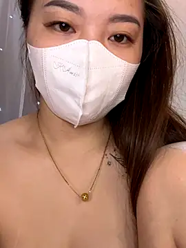 Snapshot of helo-kitty chatting on 19, 12, 2025 helo-kitty online show from 19, 12, 2025