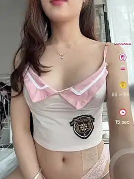Snapshot of meimei_x chatting on 14, 7, 2026 meimei x online show from 14, 7, 2026