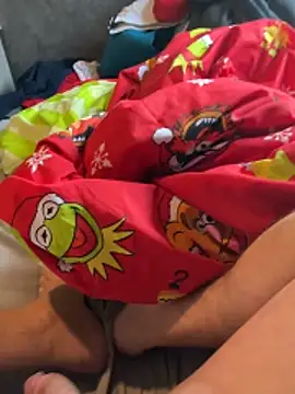 fortheloveofheels74 online show from 5, 11, 2025