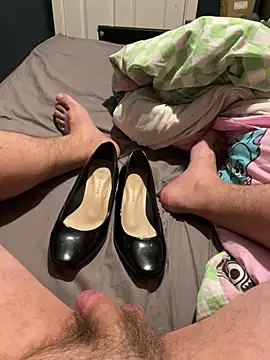 fortheloveofheels74 online show from 31, 5, 2026