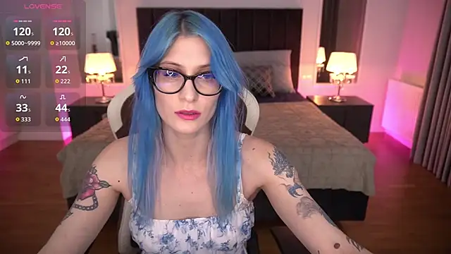 Snapshot of CassaBlaze chatting on 6, 5, 2026 CassaBlaze online show from 6, 5, 2026