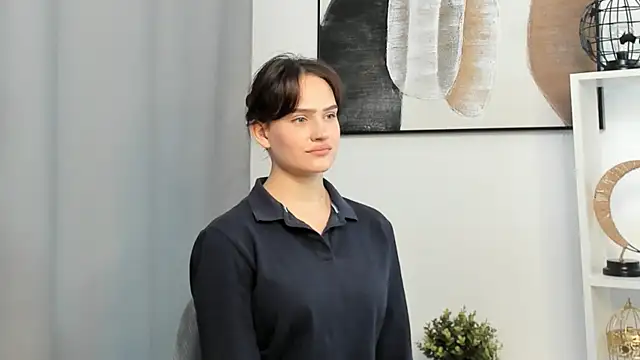 SusannDimanche online show from 27, 10, 2025