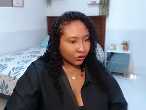 KaroldelaTorree online show from 24, 10, 2025