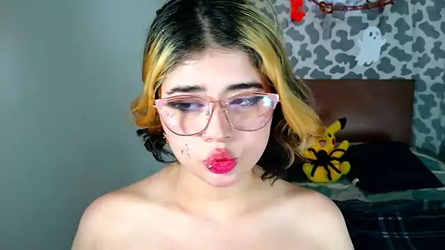 Dafne Delayne online show from 22, 10, 2025