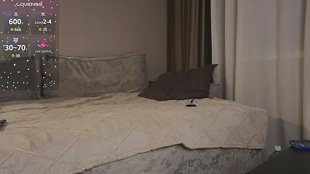 Kate James online show from 26, 11, 2025