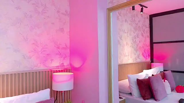 AdelineJhones online show from 10, 2, 2026