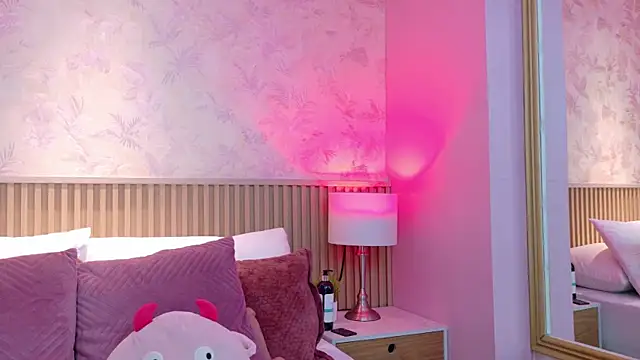 AdelineJhones online show from 10, 3, 2026