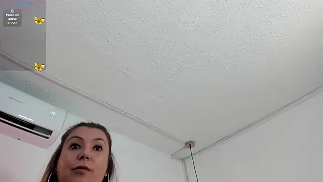 samantaawolf online show from 2, 3, 2026