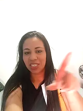 LeilaTaylor online show from 24, 10, 2025